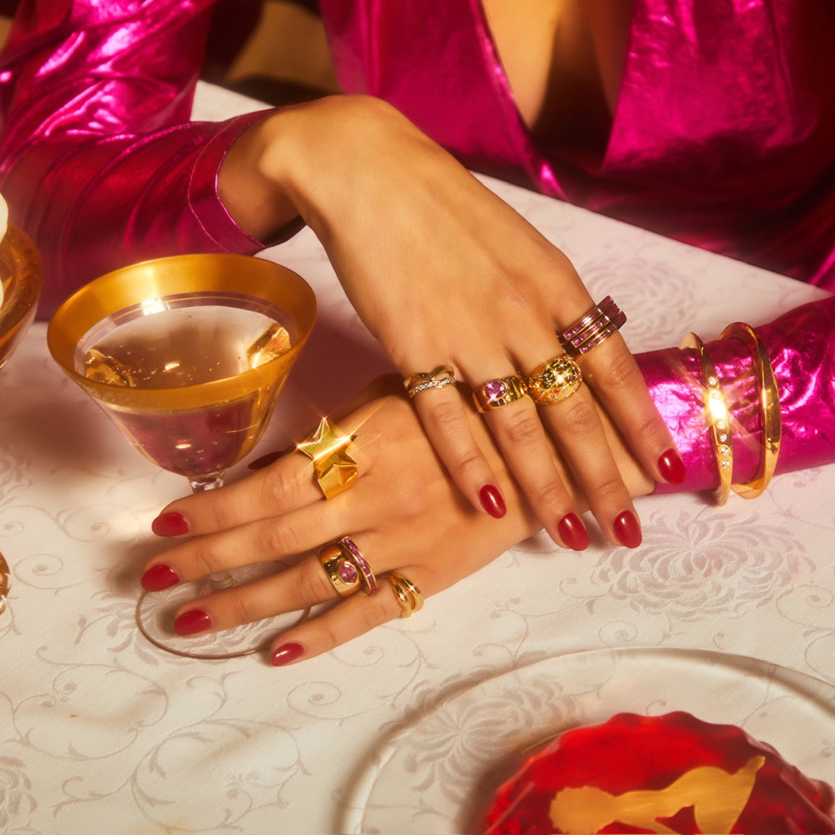 Gold Alice Star Ring
