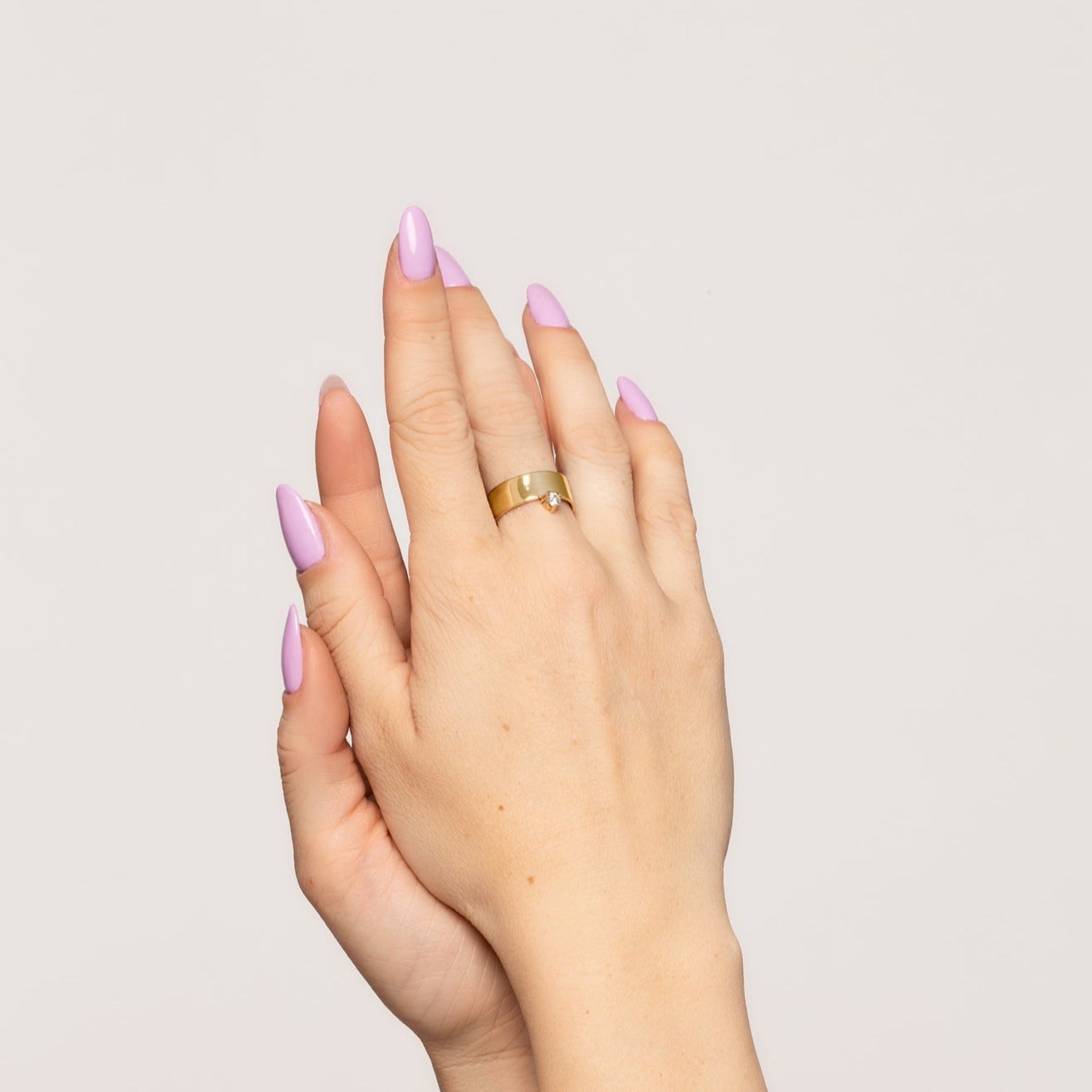 14k Gold Dada Diamond Ring