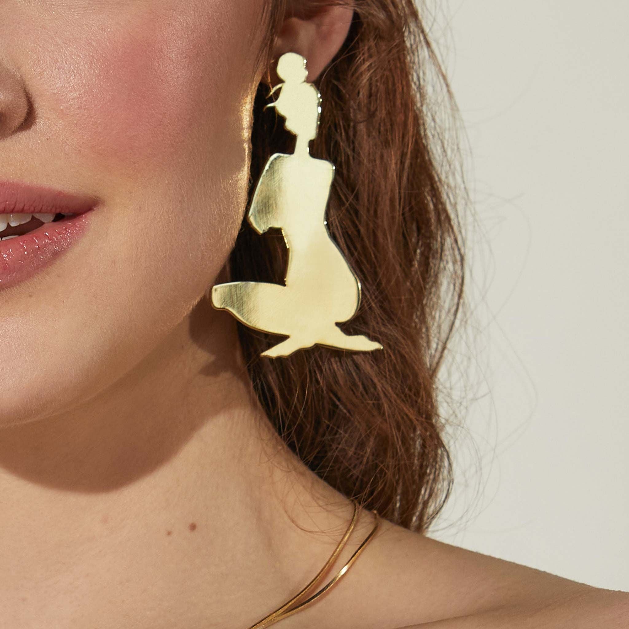 Mafer Silhouette Earrings