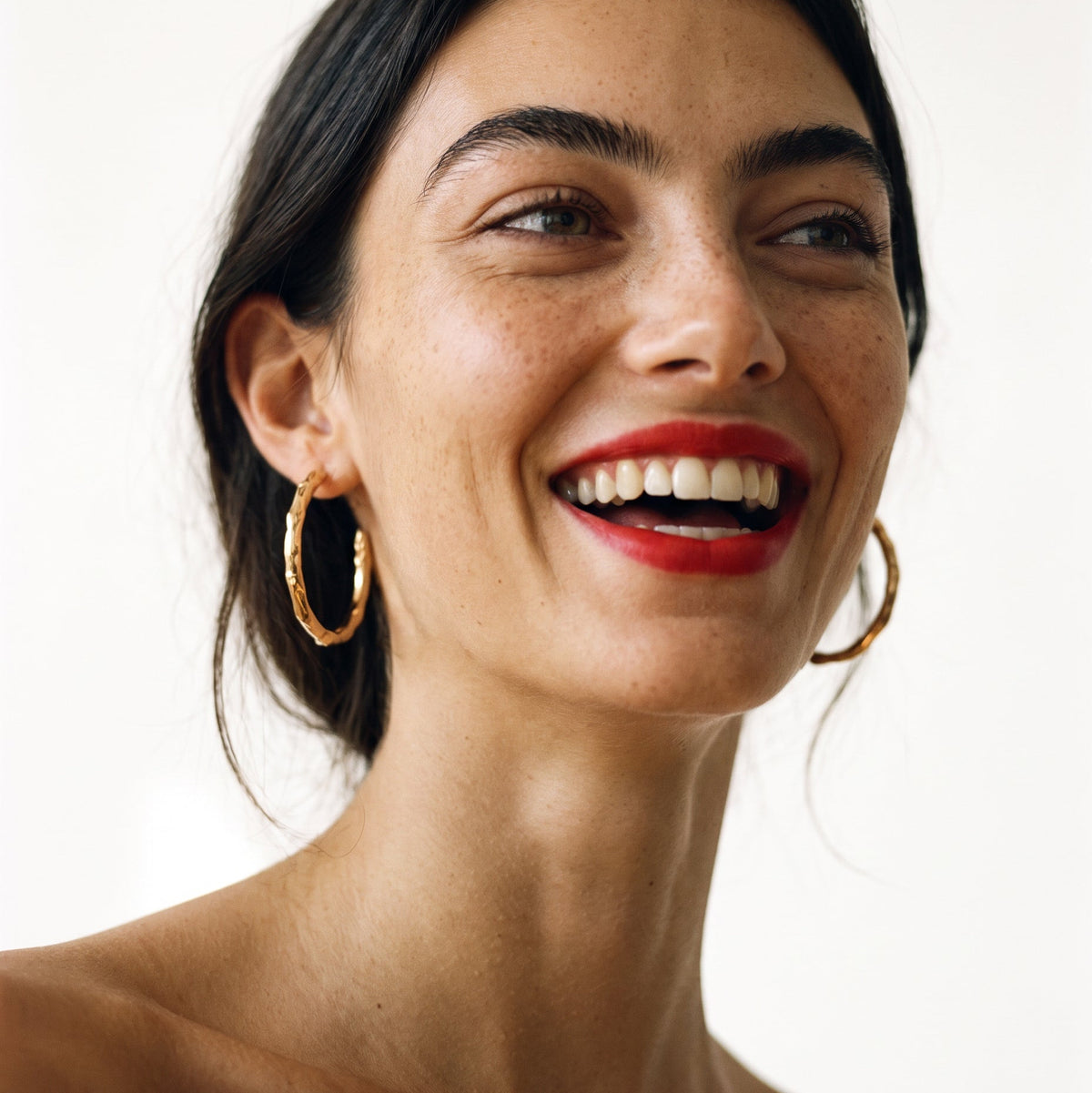 Gold Secret Stash Asparagus Hoops